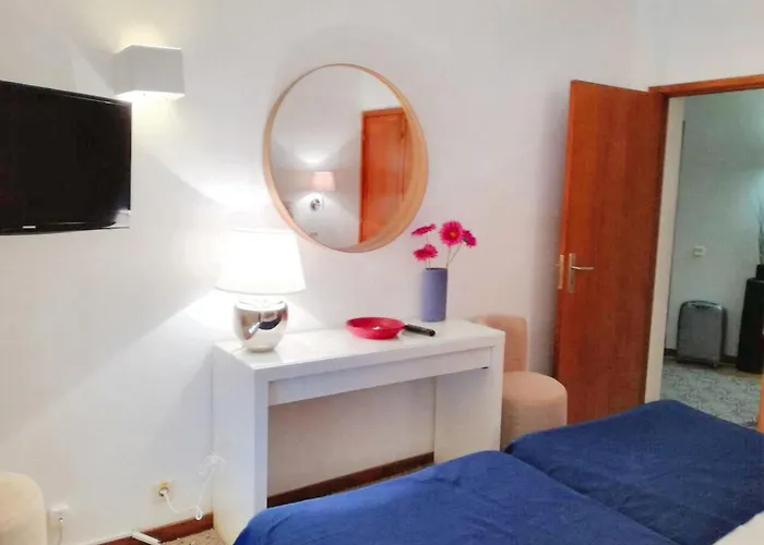 Charming In With Pool Apartment